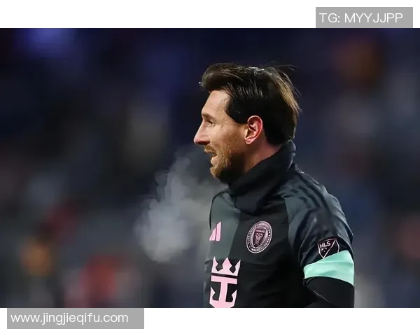 超帅足球明星西装搭配解析引领时尚潮流展现运动魅力与优雅风范